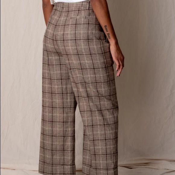 Sold - Picture 2 of 8